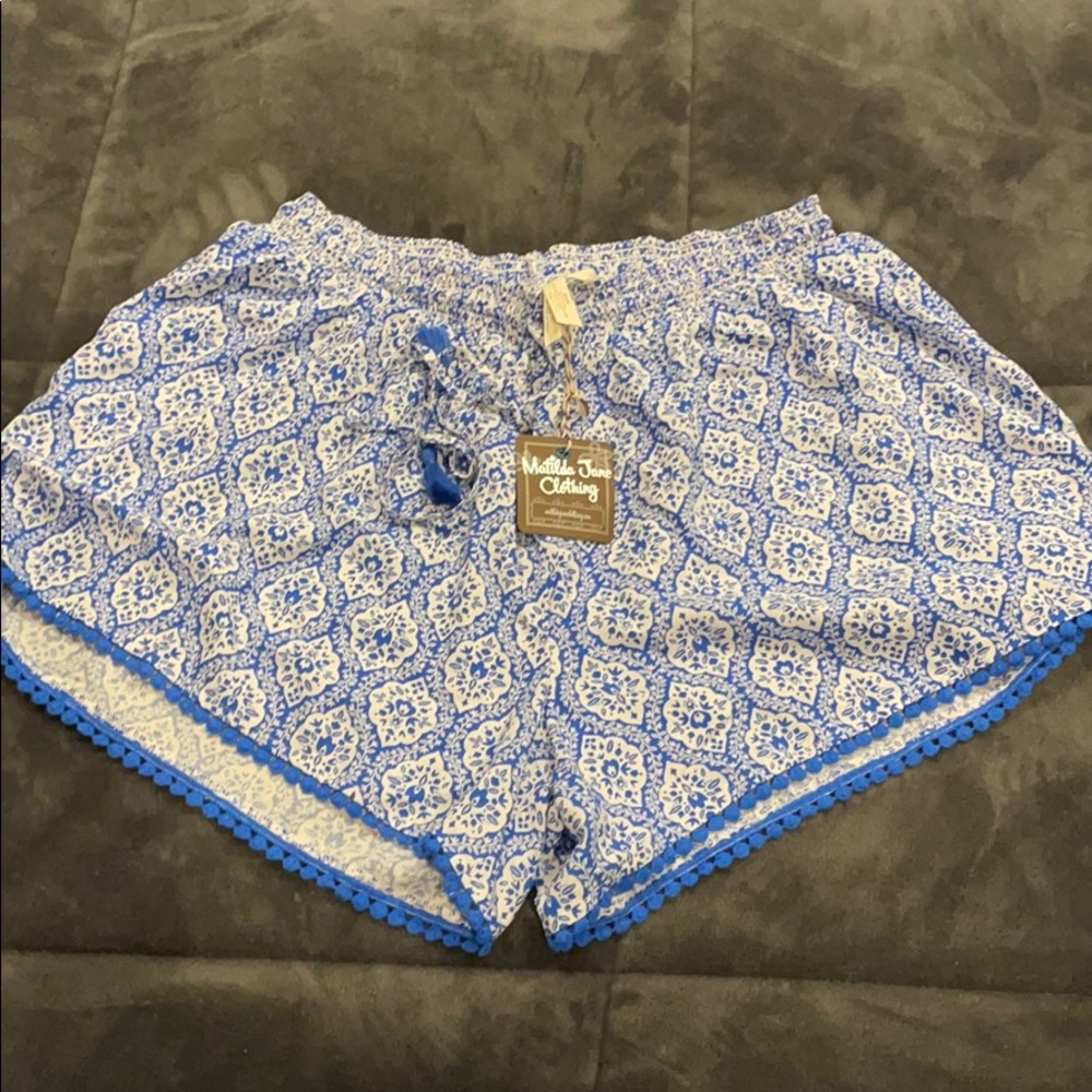 Matilda Jane Woman's Large blue and white shorts